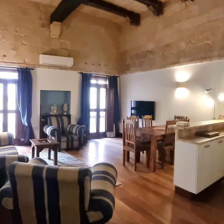Vallettacharme - 2 Bedrooms Flat In The Heart Of The City エクステリア 写真