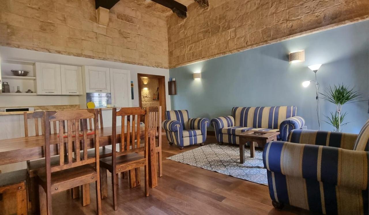 Vallettacharme - 2 Bedrooms Flat In The Heart Of The City エクステリア 写真